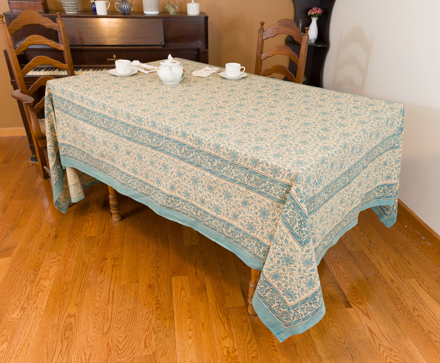 Daisy Chain Set of Tablecloths