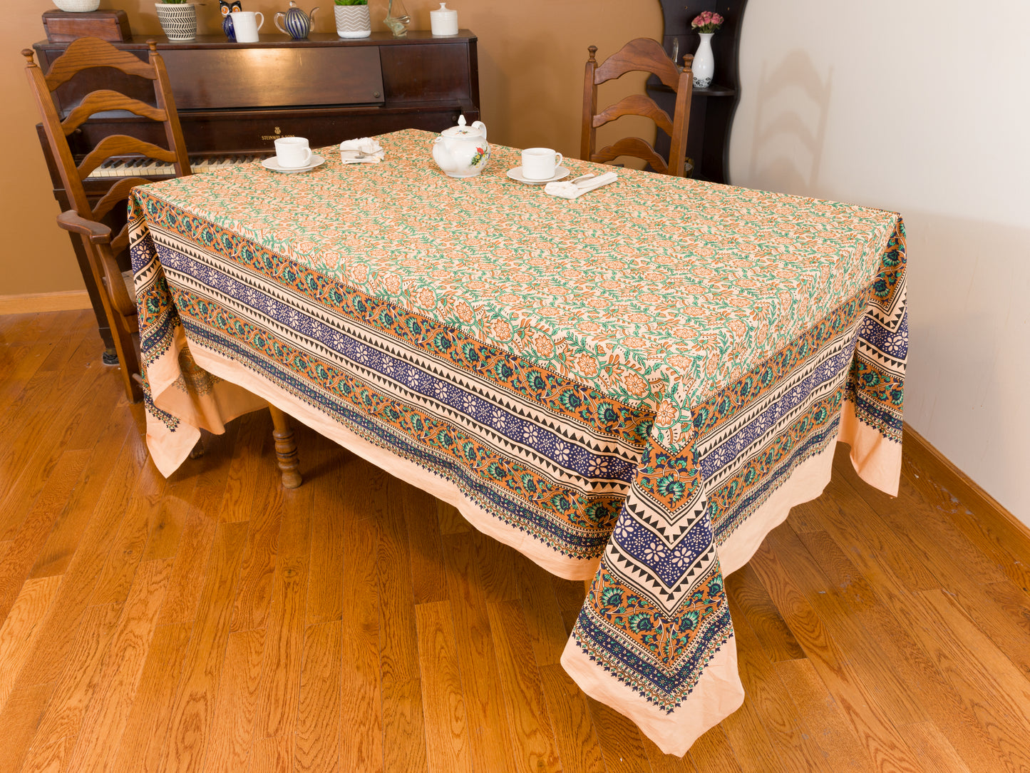 CHRYSANTHEMUM Set of Tablecloths