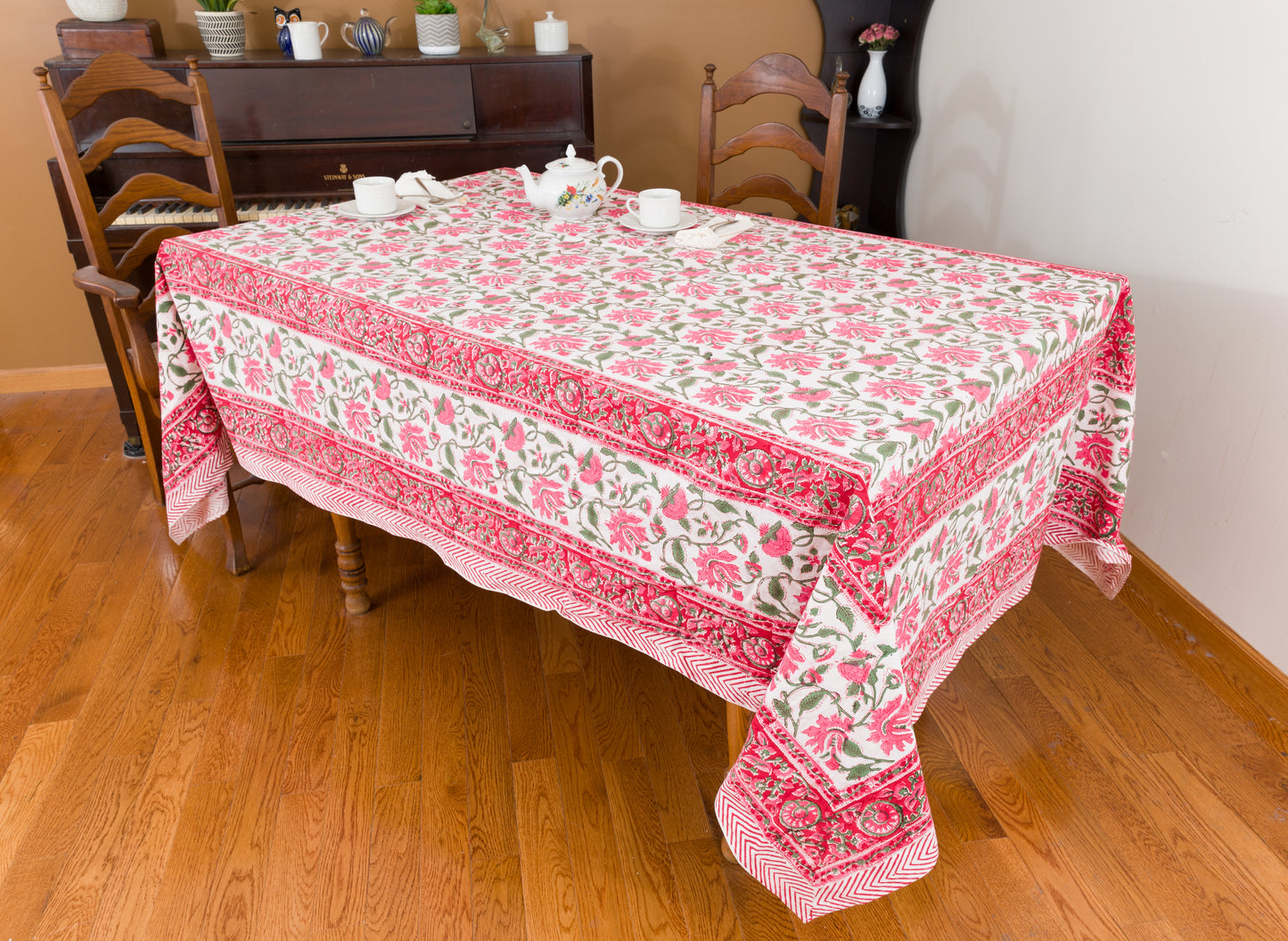 Pretty in Pink Set of Tabletop