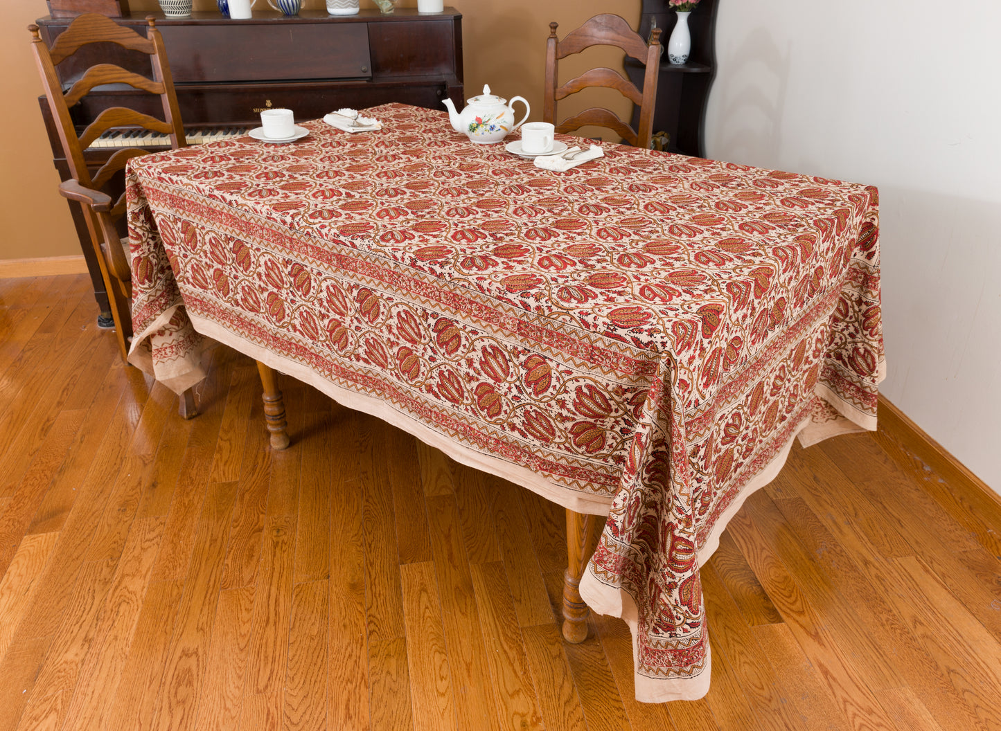 Veggie Natural Block Set of  Tablecloths