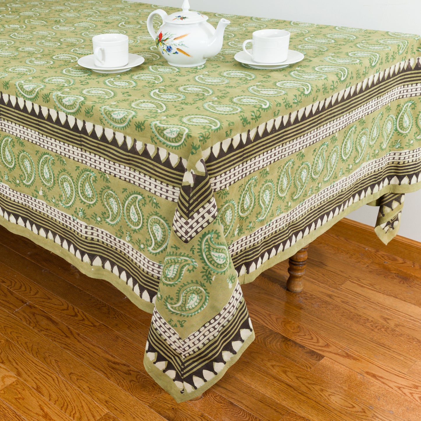 Dabu Crazy Paisley Tablecloth