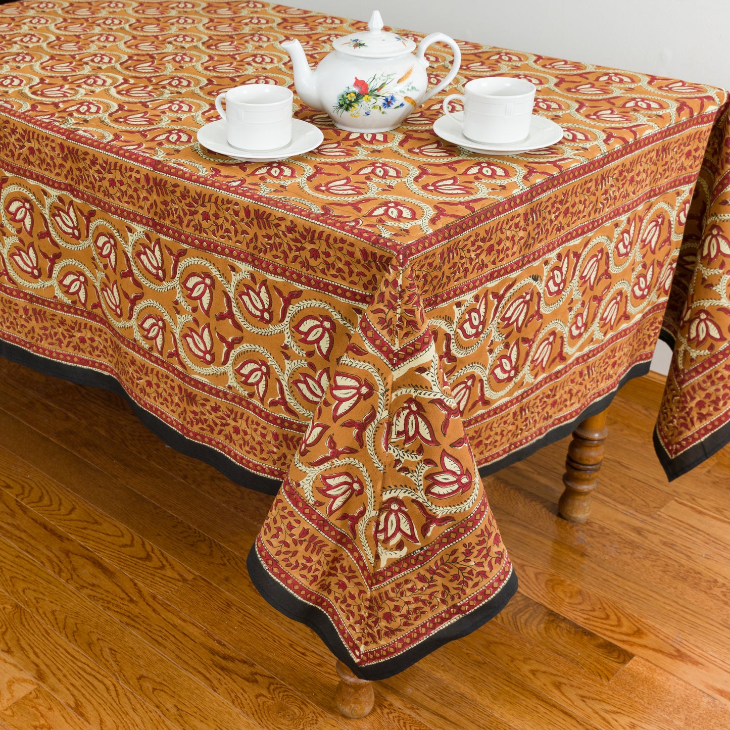 Dabu Vine Set of Tablecloths